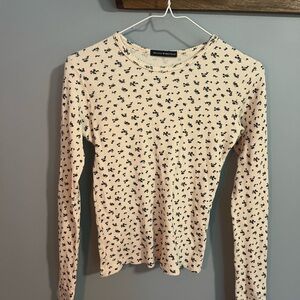 Brandy Melville Blue and Cream Floral Long Sleeve Top